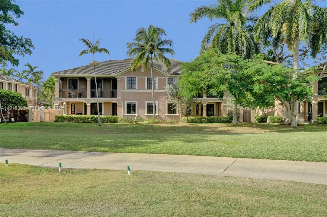 For Sale: $649,111 (3 beds, 2 baths, 1560 Square Feet)