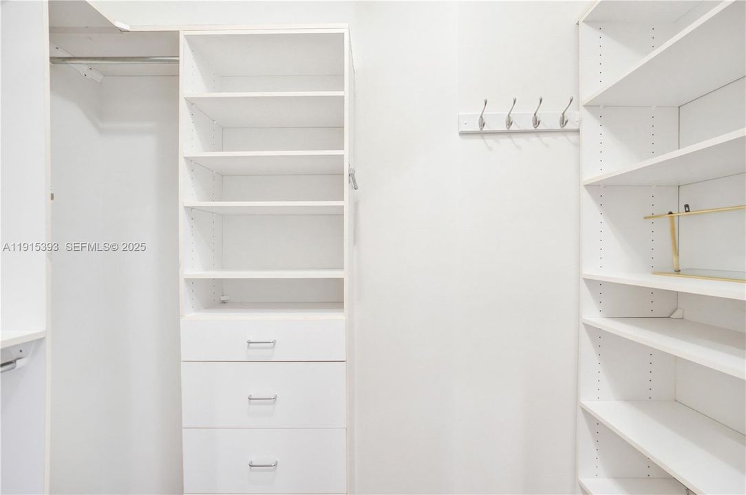 For Sale: $649,111 (3 beds, 2 baths, 1560 Square Feet)