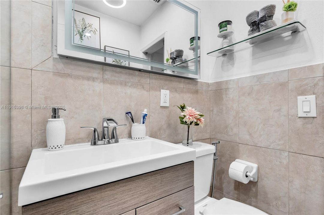 For Sale: $950,000 (3 beds, 2 baths, 1857 Square Feet)