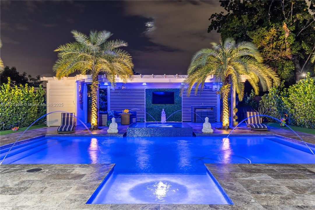 For Sale: $950,000 (3 beds, 2 baths, 1857 Square Feet)