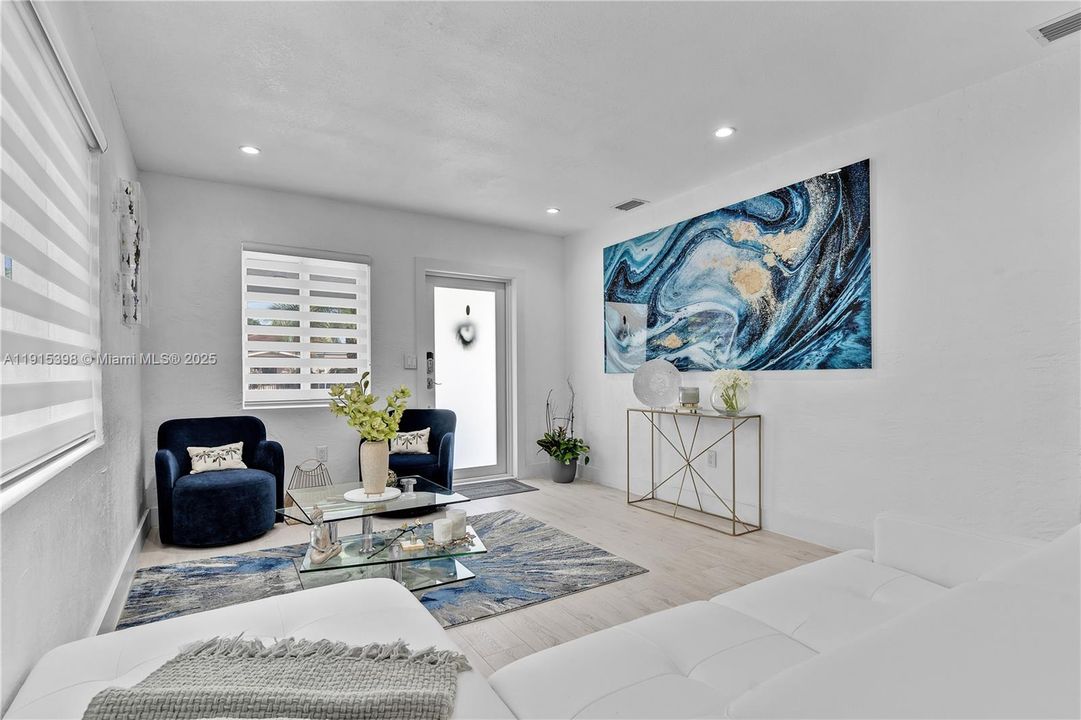 For Sale: $950,000 (3 beds, 2 baths, 1857 Square Feet)