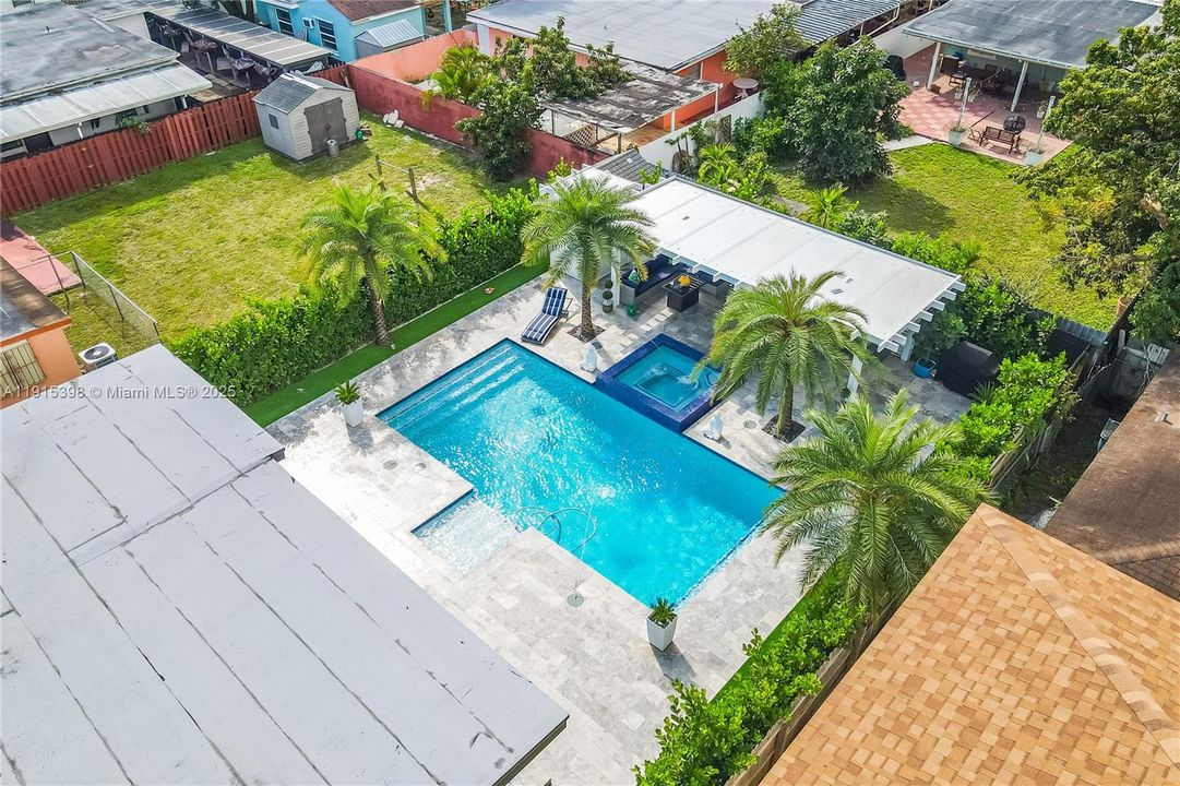 For Sale: $950,000 (3 beds, 2 baths, 1857 Square Feet)