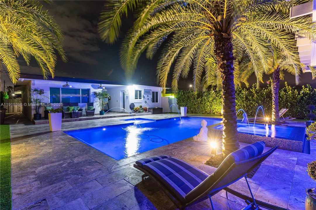 For Sale: $950,000 (3 beds, 2 baths, 1857 Square Feet)