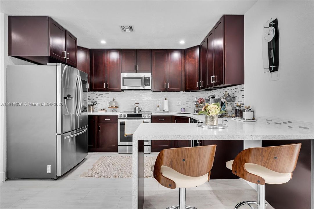 For Sale: $950,000 (3 beds, 2 baths, 1857 Square Feet)