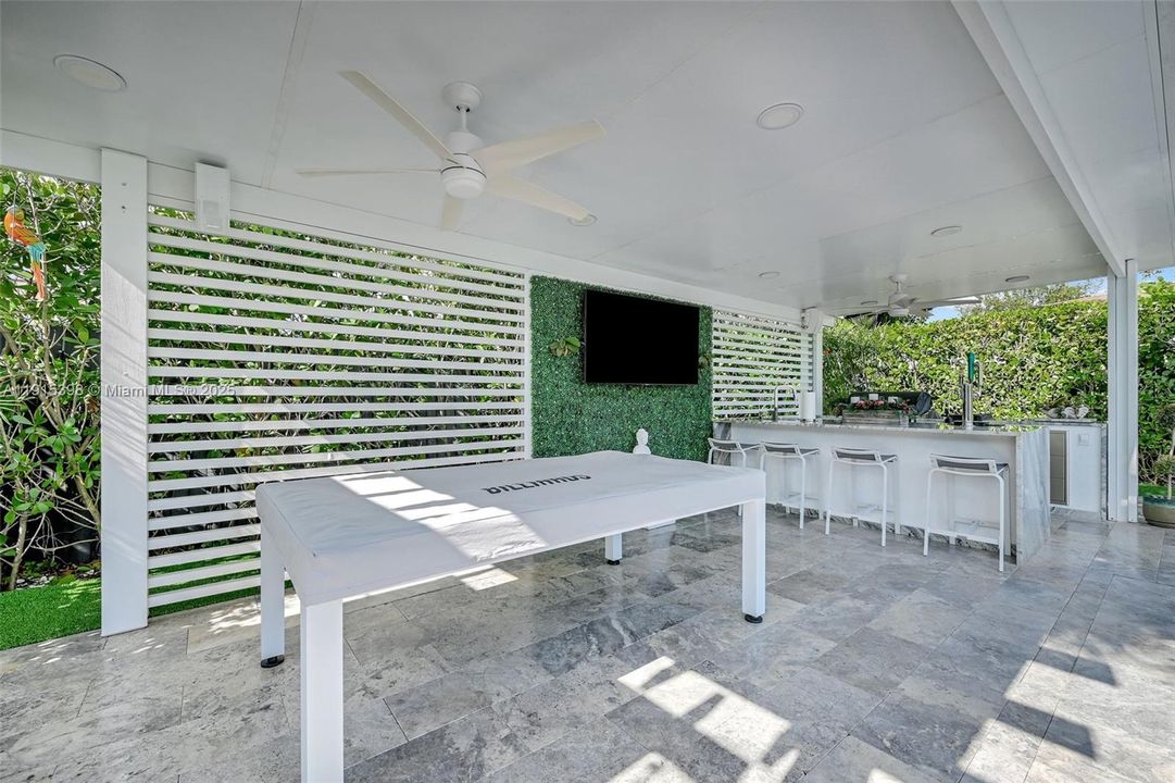 For Sale: $950,000 (3 beds, 2 baths, 1857 Square Feet)