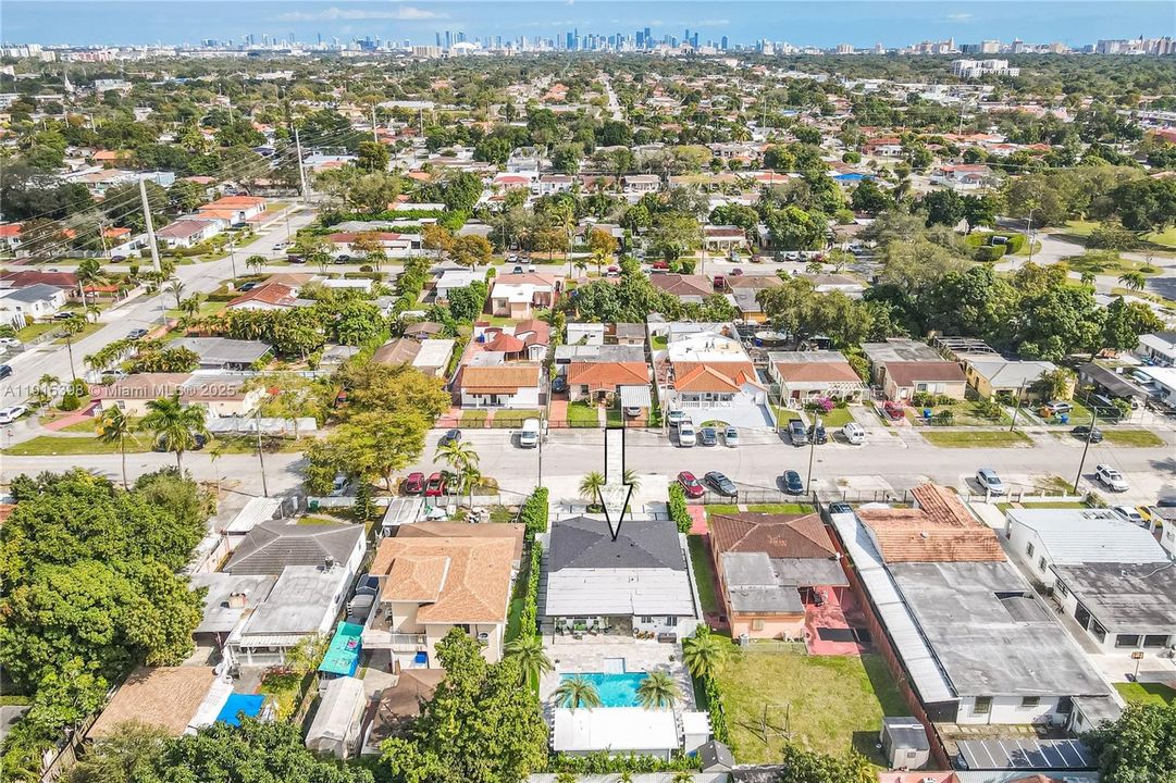 For Sale: $950,000 (3 beds, 2 baths, 1857 Square Feet)