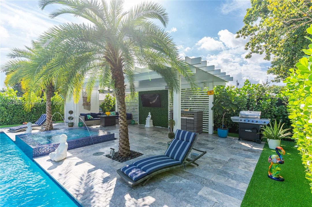 For Sale: $950,000 (3 beds, 2 baths, 1857 Square Feet)