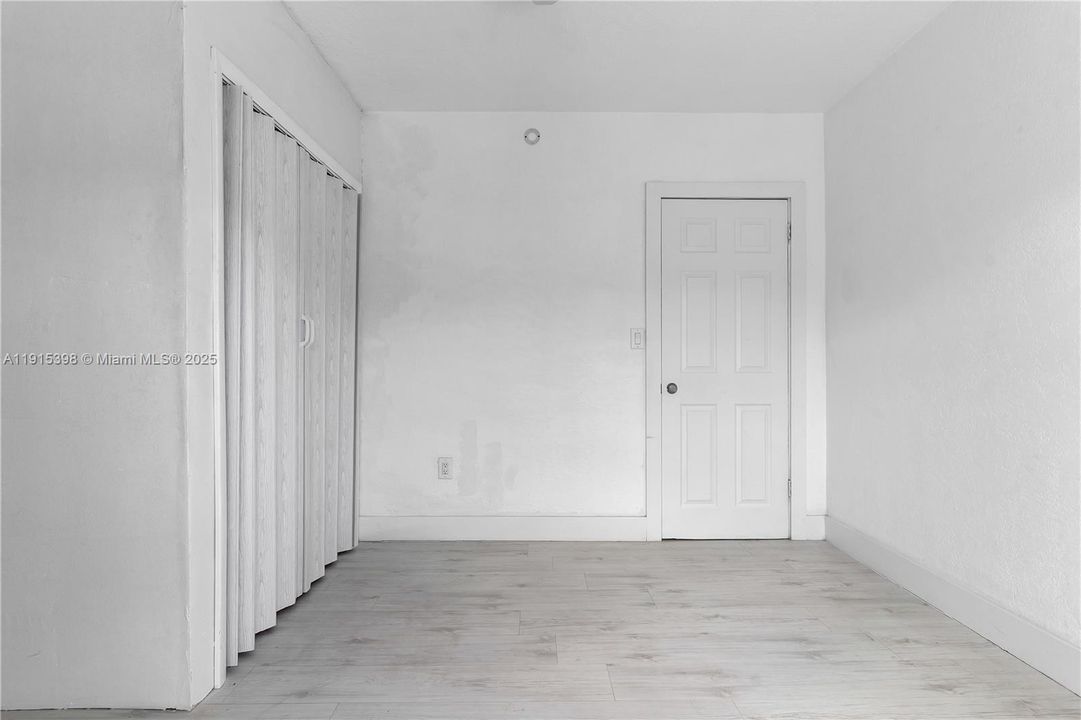 For Sale: $950,000 (3 beds, 2 baths, 1857 Square Feet)