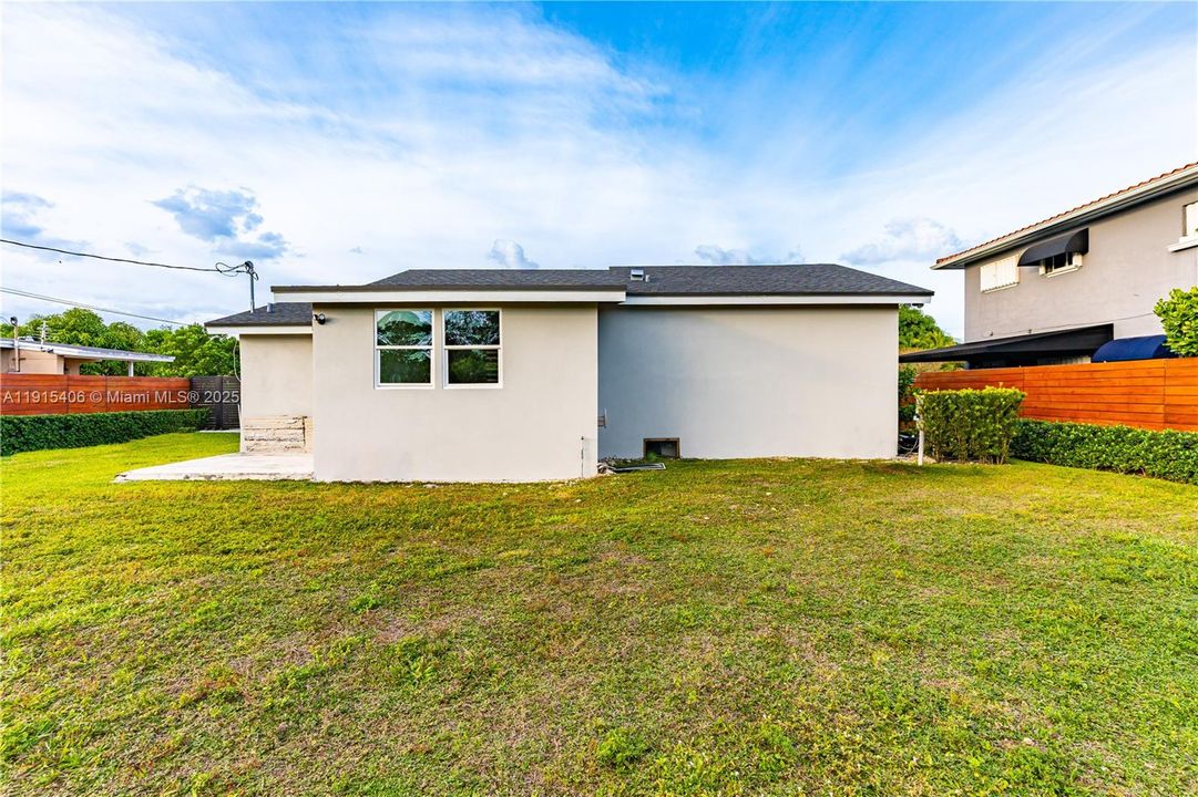 For Rent: $4,500 (3 beds, 2 baths, 1254 Square Feet)