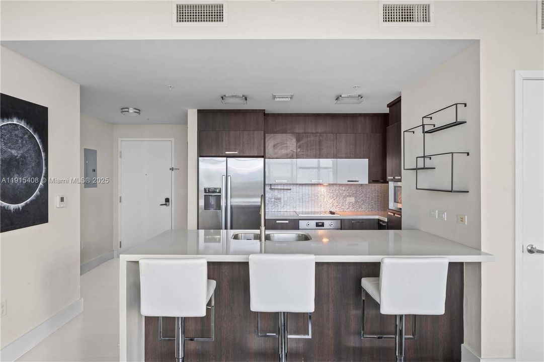 Recently Rented: $5,000 (2 beds, 2 baths, 1262 Square Feet)