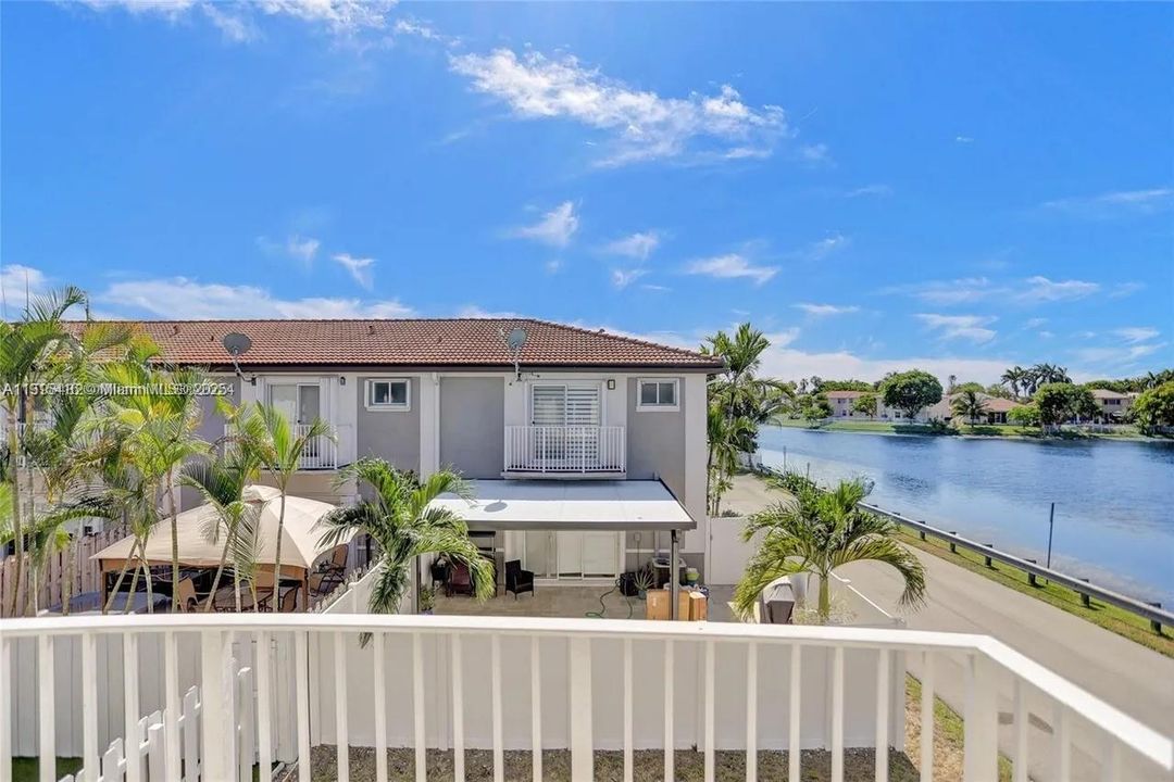 En Venta: $499,900 (3 camas, 2 baños, 1508 Pies cuadrados)