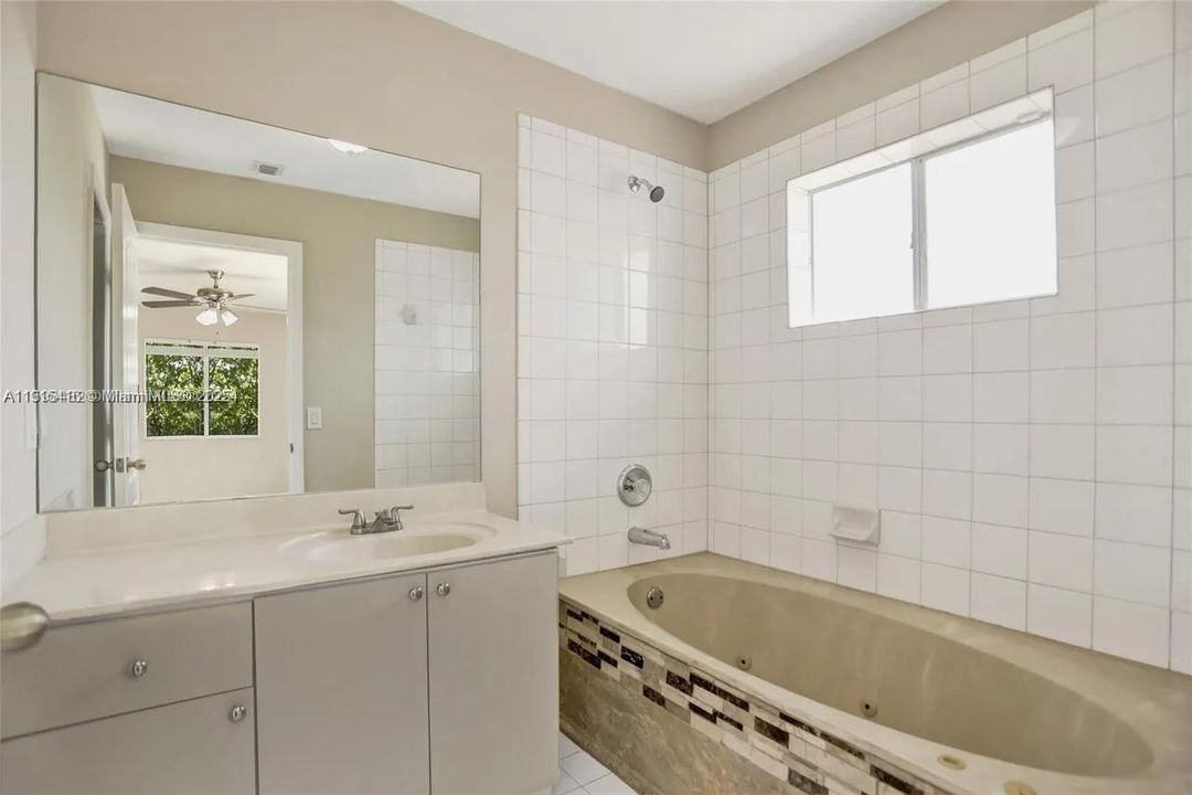 En Venta: $499,900 (3 camas, 2 baños, 1508 Pies cuadrados)