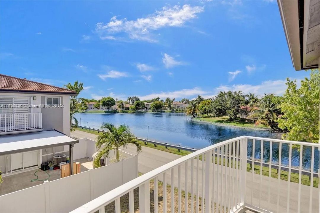 En Venta: $499,900 (3 camas, 2 baños, 1508 Pies cuadrados)