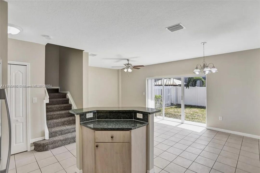 En Venta: $499,900 (3 camas, 2 baños, 1508 Pies cuadrados)