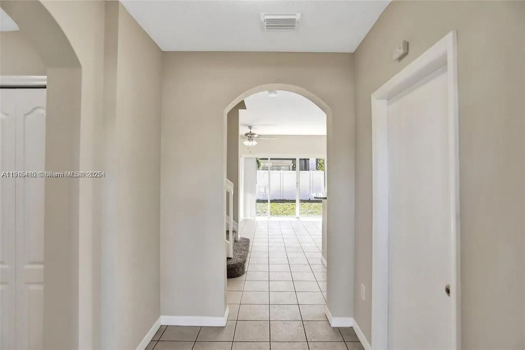 En Venta: $499,900 (3 camas, 2 baños, 1508 Pies cuadrados)