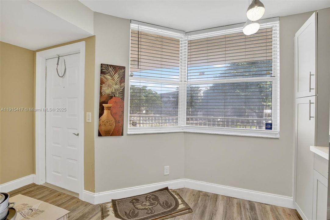 待售: $289,900 (2 贝兹, 2 浴室, 1470 平方英尺)