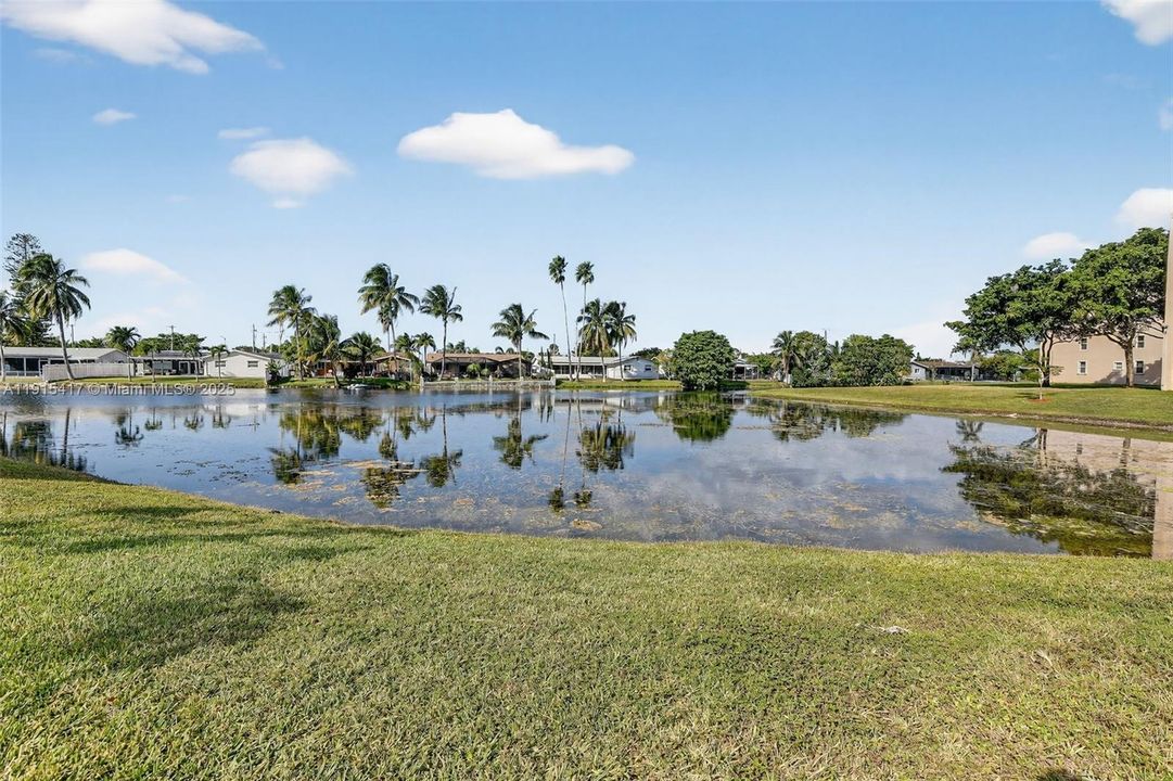 待售: $289,900 (2 贝兹, 2 浴室, 1470 平方英尺)