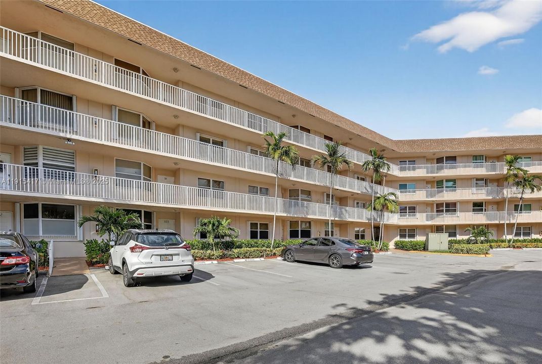 待售: $289,900 (2 贝兹, 2 浴室, 1470 平方英尺)