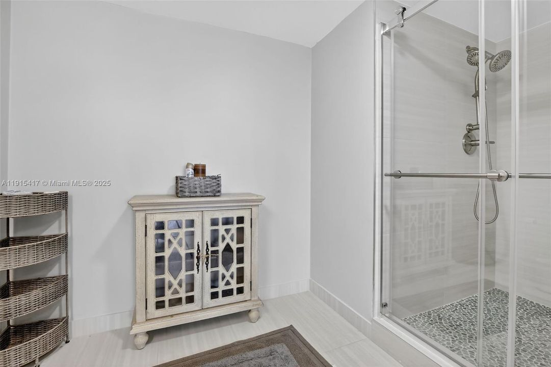 待售: $289,900 (2 贝兹, 2 浴室, 1470 平方英尺)