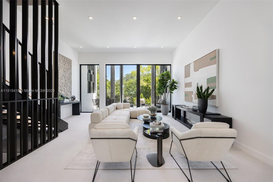 For Sale: $2,175,000 (3 beds, 3 baths, 2885 Square Feet)