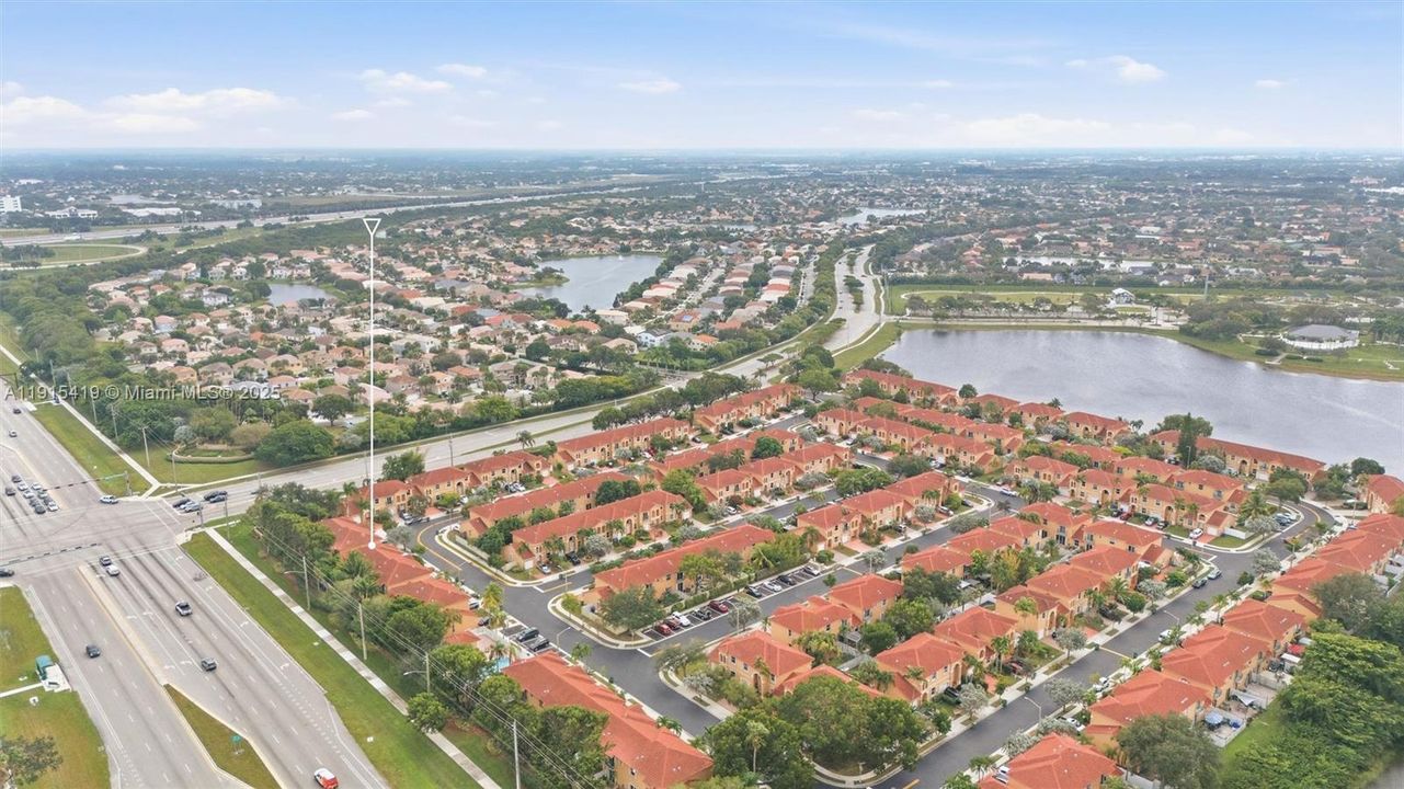 For Rent: $3,350 (3 beds, 3 baths, 1230 Square Feet)