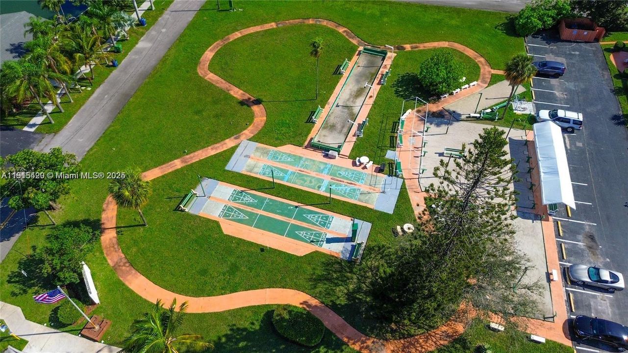 На продажу: $115,000 (1 спален, 1 ванн, 625 Квадратных фут)