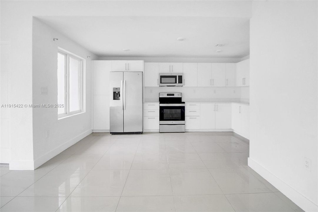 En Venta: $420,000 (4 camas, 3 baños, 1398 Pies cuadrados)