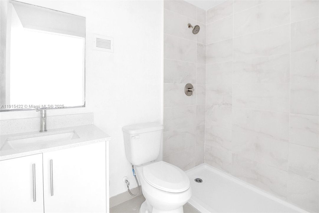 En Venta: $420,000 (4 camas, 3 baños, 1398 Pies cuadrados)