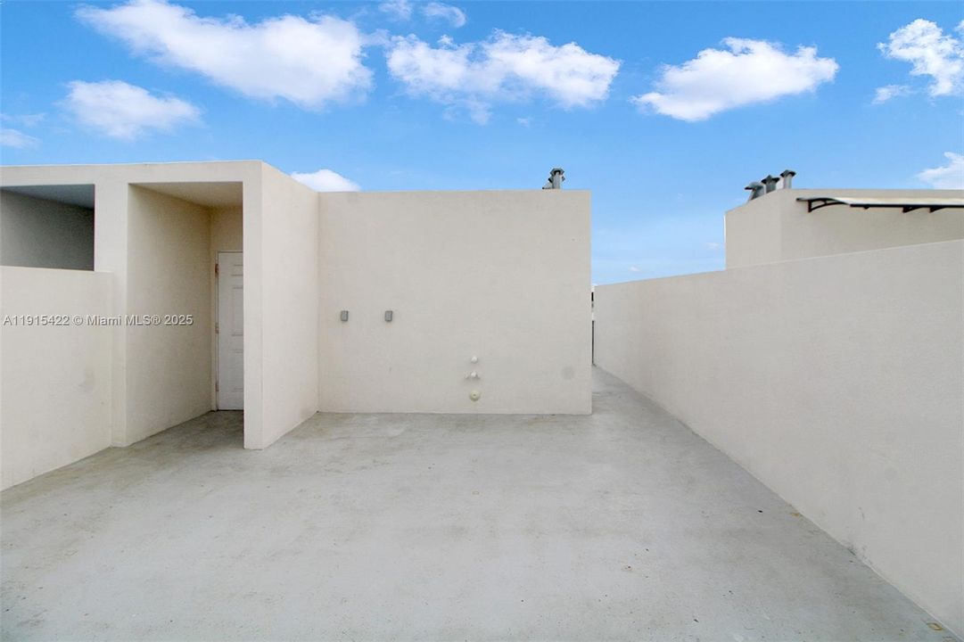 En Venta: $420,000 (4 camas, 3 baños, 1398 Pies cuadrados)