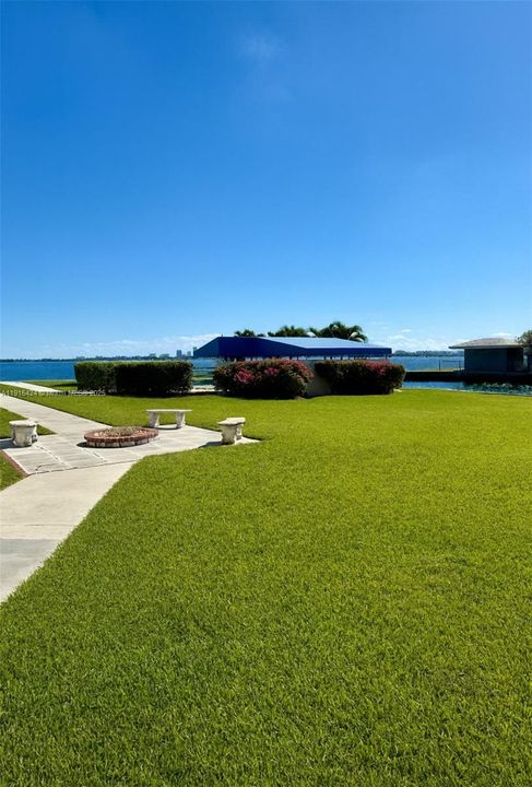 待售: $265,000 (2 贝兹, 2 浴室, 1154 平方英尺)