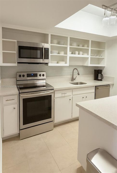 待售: $265,000 (2 贝兹, 2 浴室, 1154 平方英尺)