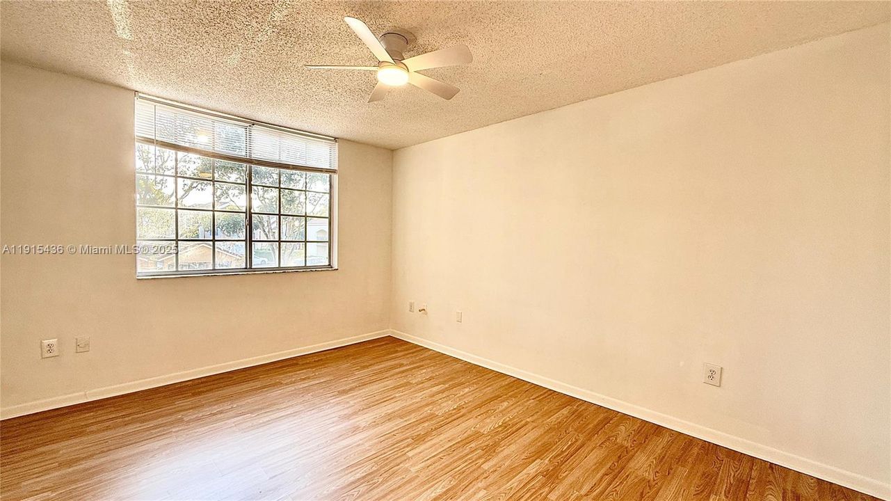 В аренду: $1,750 (1 спален, 1 ванн, 676 Квадратных фут)