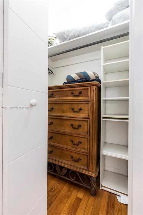 For Sale: $1,299,999 (5 beds, 3 baths, 2150 Square Feet)