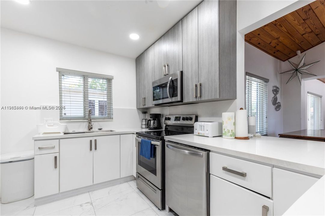 For Sale: $1,299,999 (5 beds, 3 baths, 2150 Square Feet)