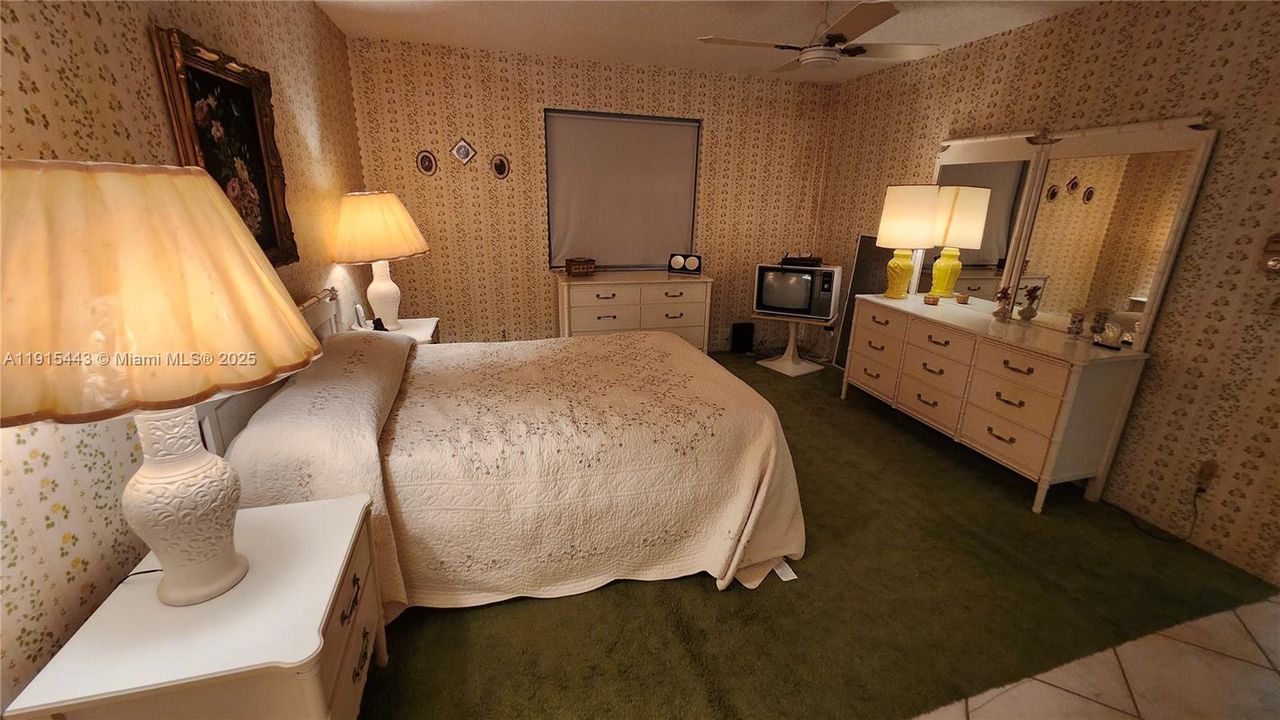 Activo con contrato: $145,000 (2 camas, 2 baños, 1335 Pies cuadrados)