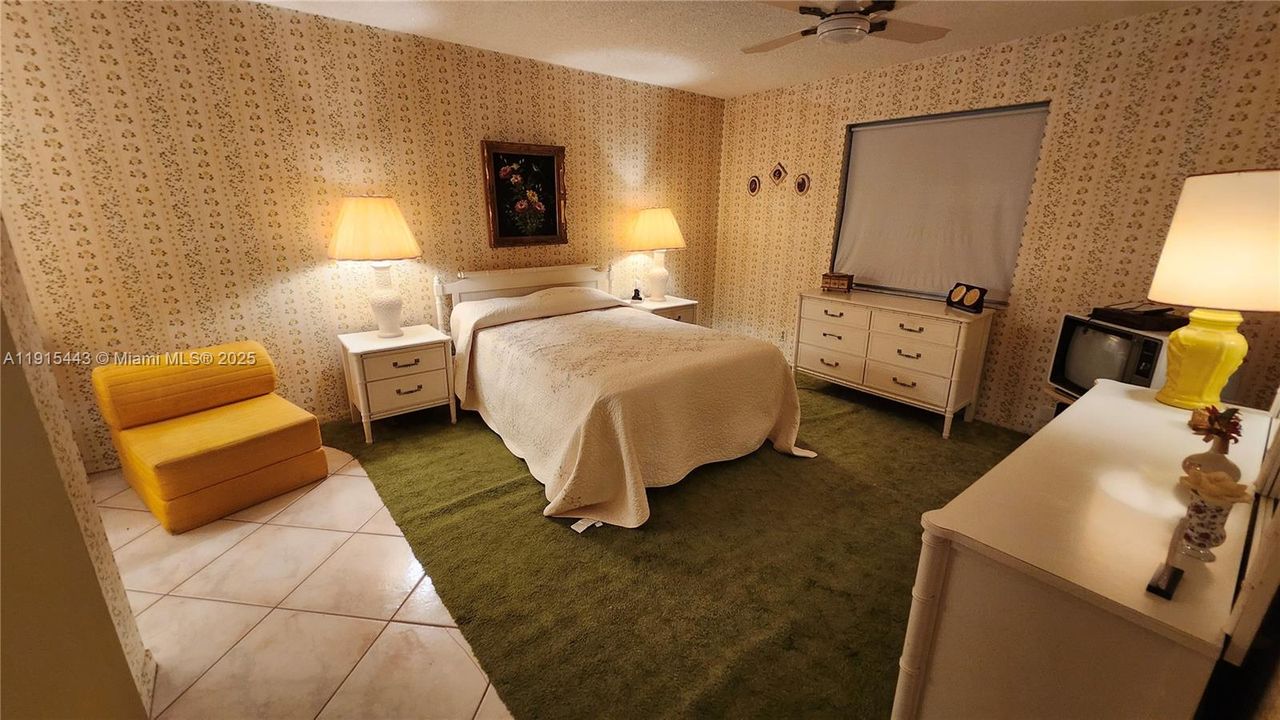 Activo con contrato: $145,000 (2 camas, 2 baños, 1335 Pies cuadrados)