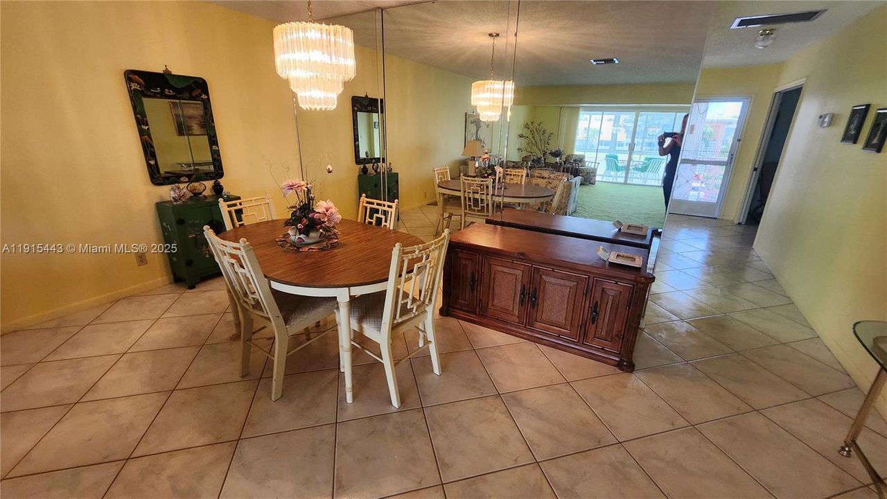 Activo con contrato: $145,000 (2 camas, 2 baños, 1335 Pies cuadrados)