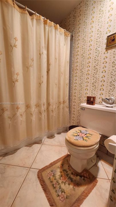 Activo con contrato: $145,000 (2 camas, 2 baños, 1335 Pies cuadrados)