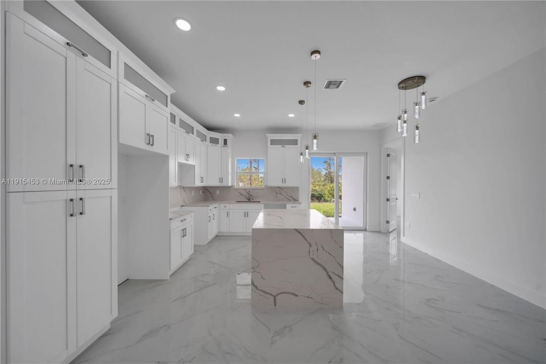 En Venta: $519,900 (0 camas, 0 baños, 0 Pies cuadrados)