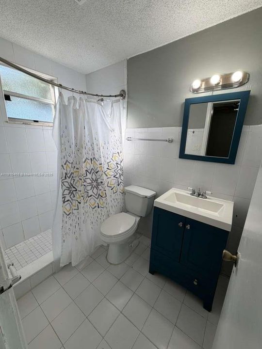 For Rent: $1,625 (1 beds, 1 baths, 2868 Square Feet)