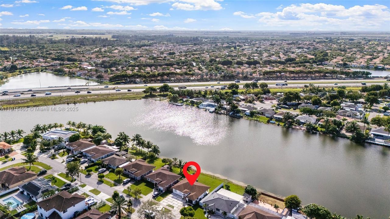 待售: $550,000 (3 贝兹, 2 浴室, 1388 平方英尺)