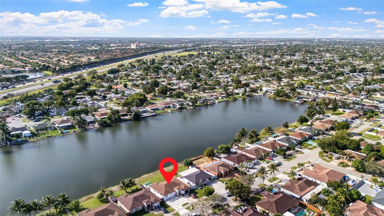 待售: $550,000 (3 贝兹, 2 浴室, 1388 平方英尺)