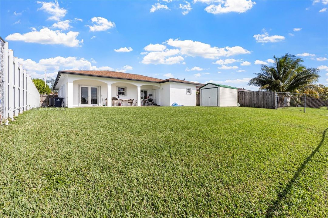 待售: $550,000 (3 贝兹, 2 浴室, 1388 平方英尺)