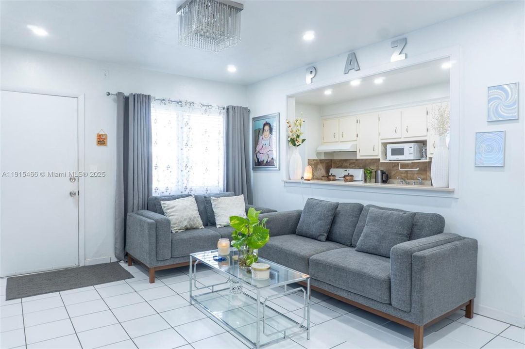 En Venta: $180,000 (1 camas, 1 baños, 715 Pies cuadrados)