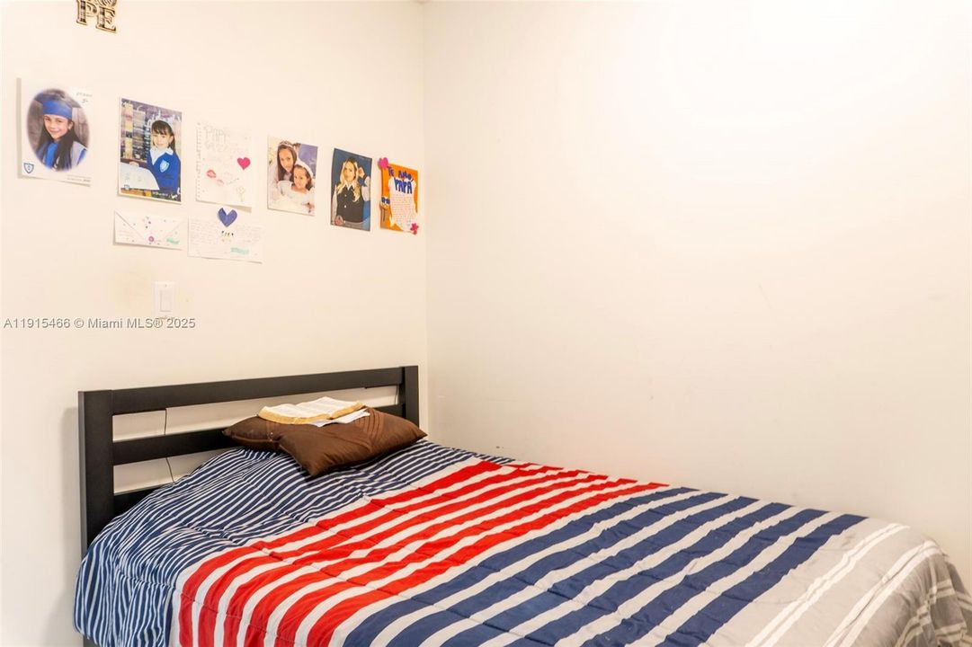 En Venta: $180,000 (1 camas, 1 baños, 715 Pies cuadrados)