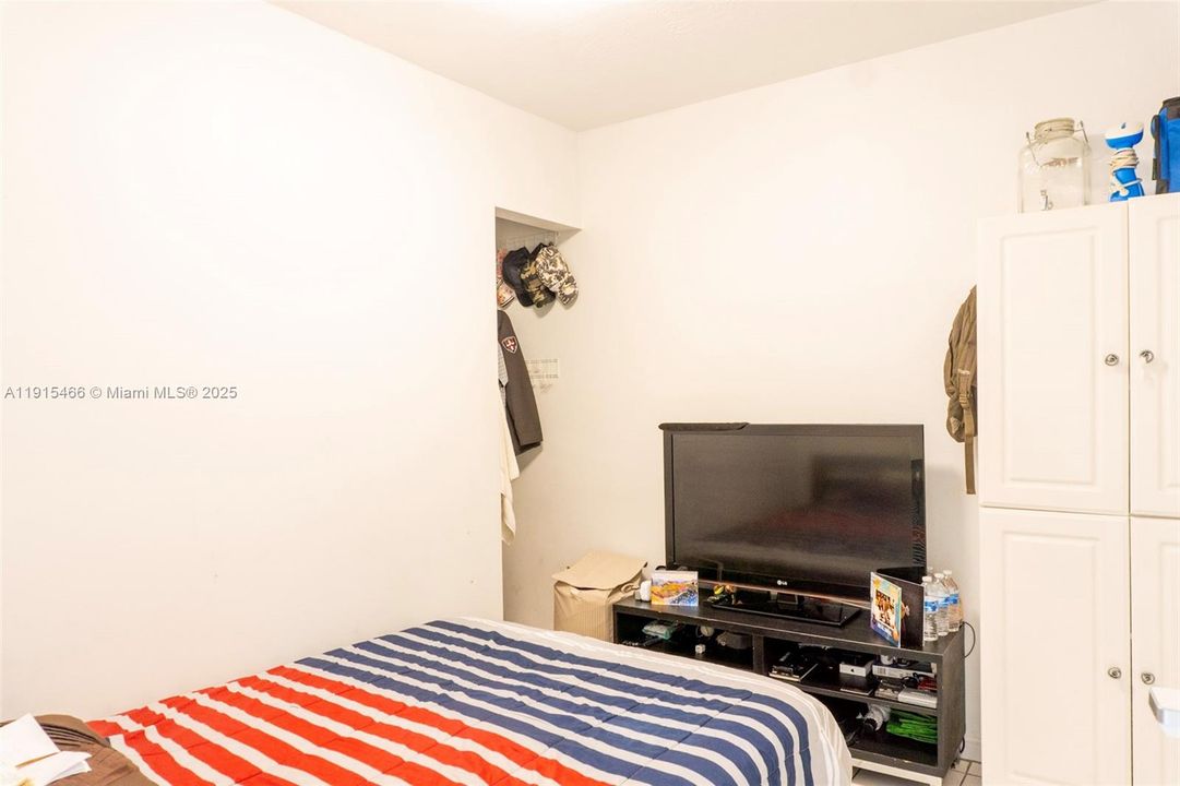 En Venta: $180,000 (1 camas, 1 baños, 715 Pies cuadrados)