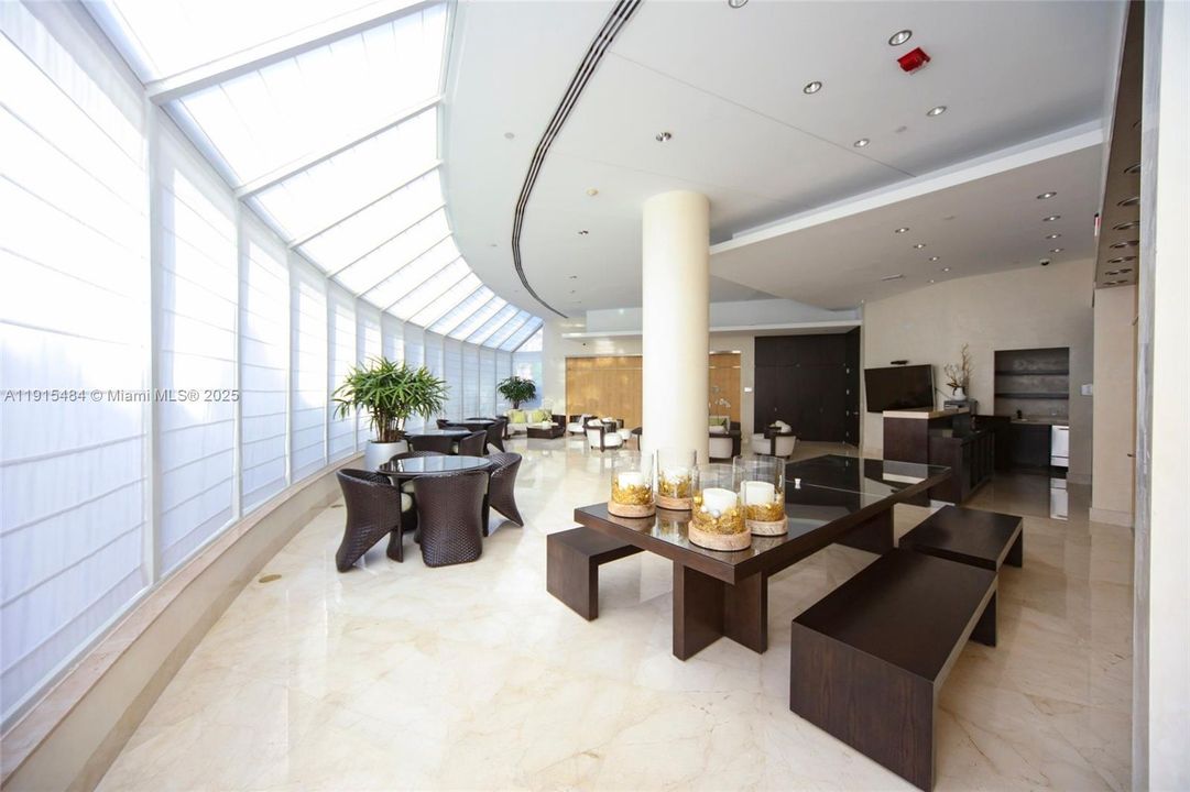 For Rent: $14,400 (2 beds, 2 baths, 2070 Square Feet)