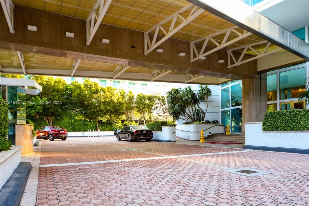 For Rent: $14,400 (2 beds, 2 baths, 2070 Square Feet)