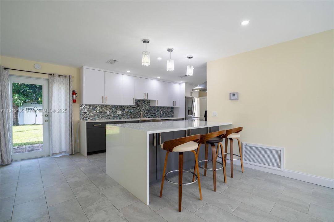 For Sale: $505,000 (4 beds, 2 baths, 1631 Square Feet)