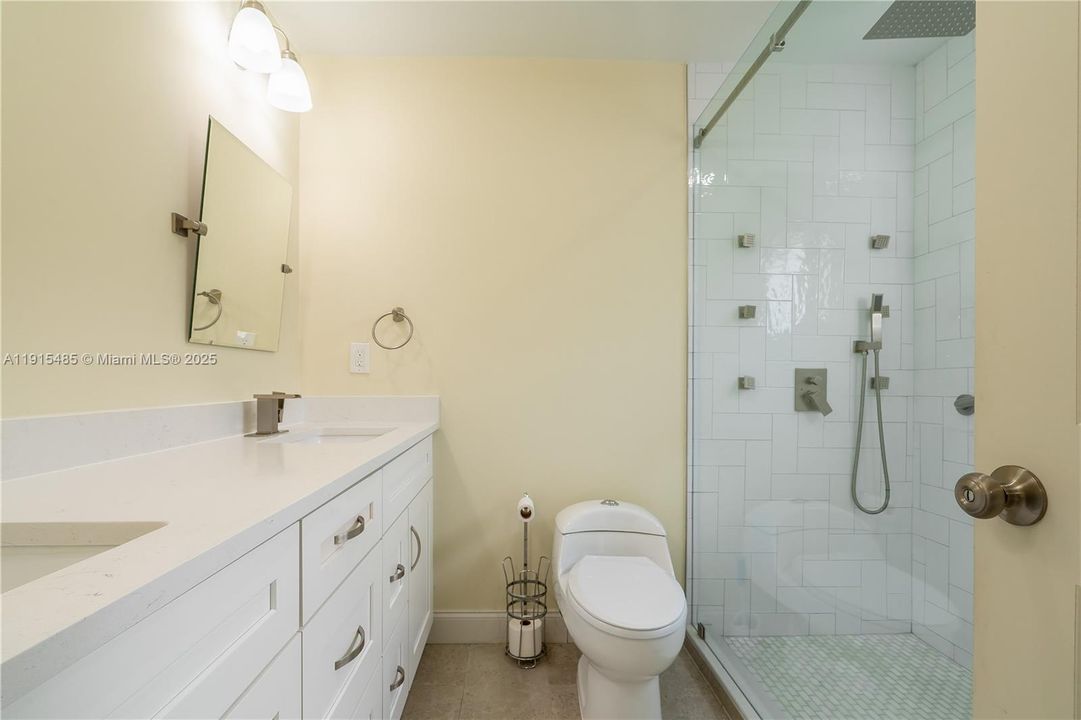 For Sale: $505,000 (4 beds, 2 baths, 1631 Square Feet)